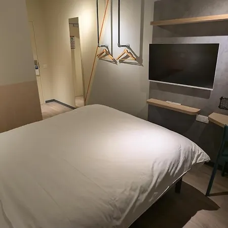Ibis Budget La Rochelle Puilboreau Exterior photo