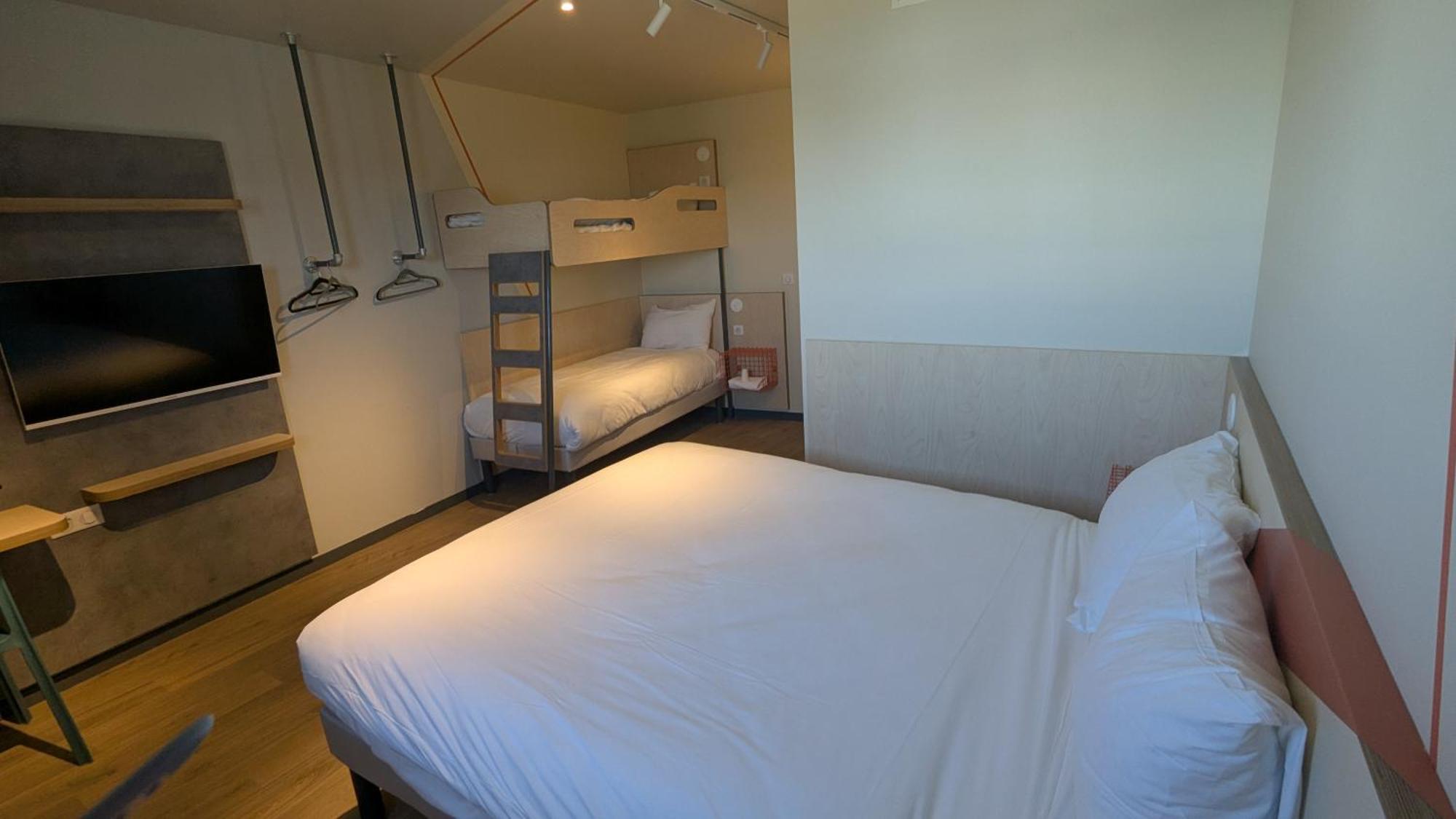 Hotel The Originals Access, Le Beaulieu, La Rochelle Est 2*
